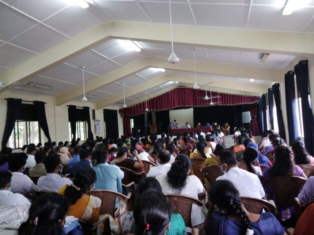crowd